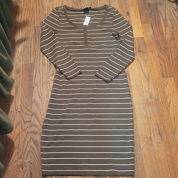 Gap Dress - Picture 2 of 8